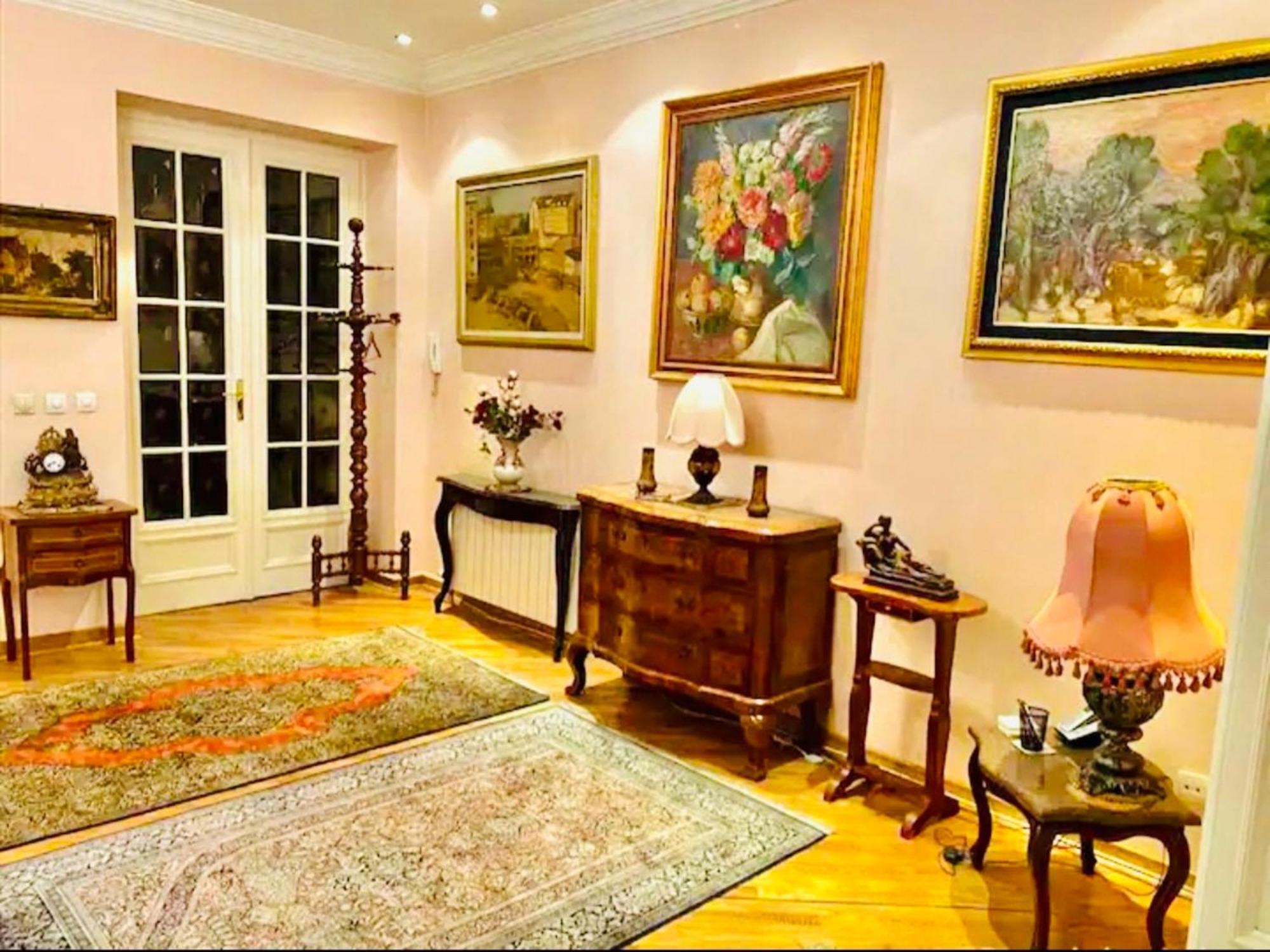 Michael'S Classy Apartment 贝尔格莱德 外观 照片
